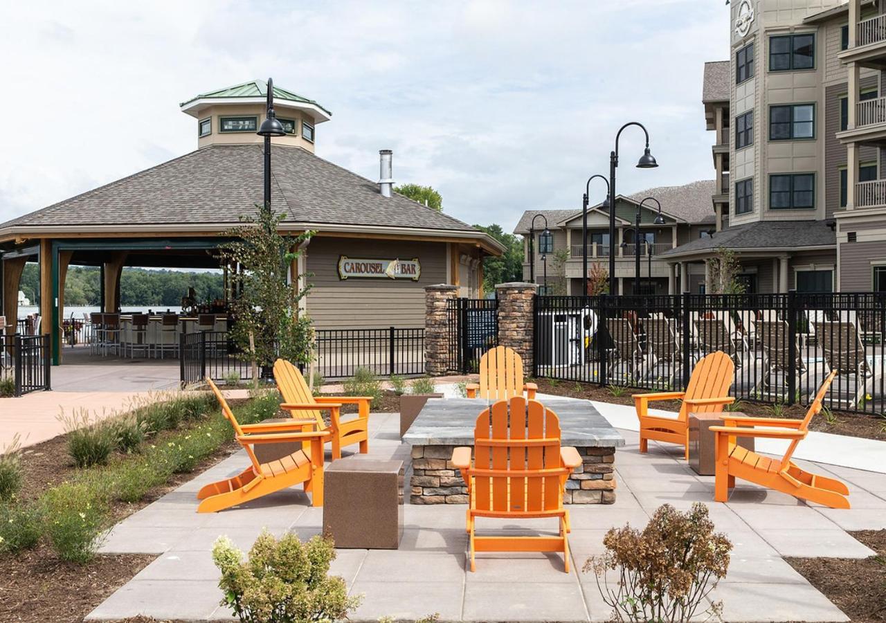 Chautauqua Harbor Hotel - Jamestown Celoron Bagian luar foto