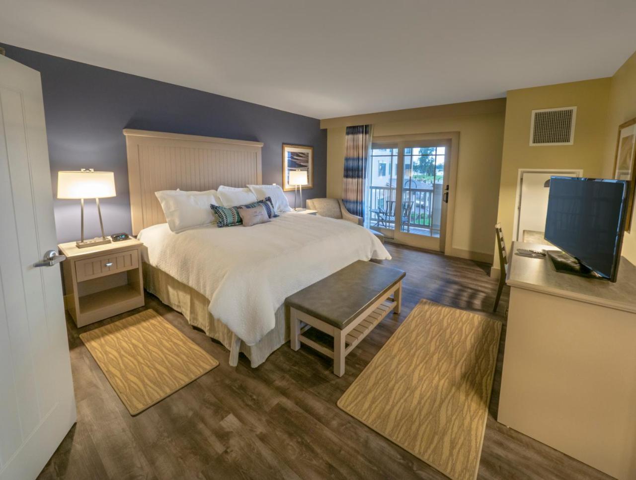 Chautauqua Harbor Hotel - Jamestown Celoron Bagian luar foto