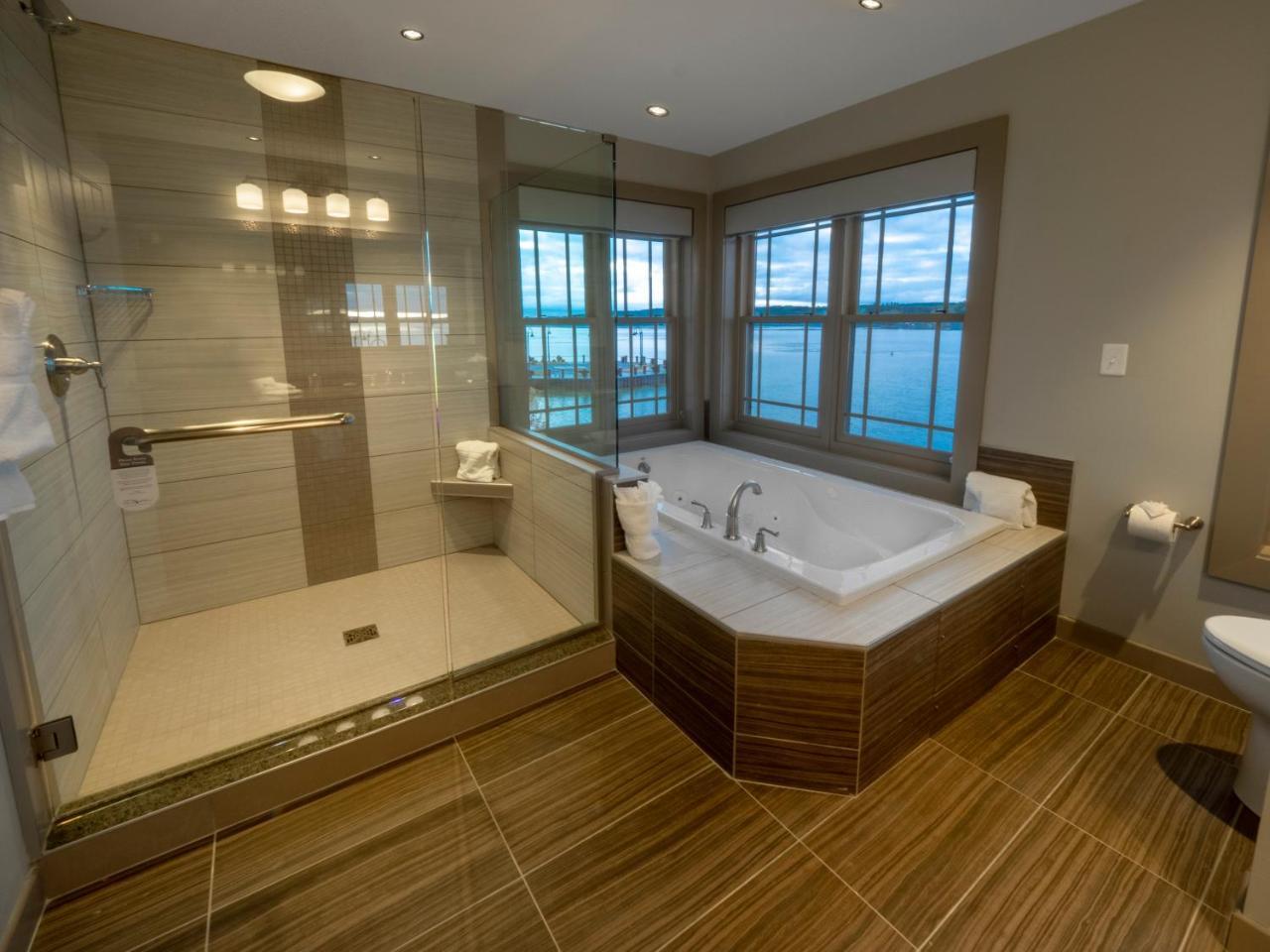 Chautauqua Harbor Hotel - Jamestown Celoron Bagian luar foto