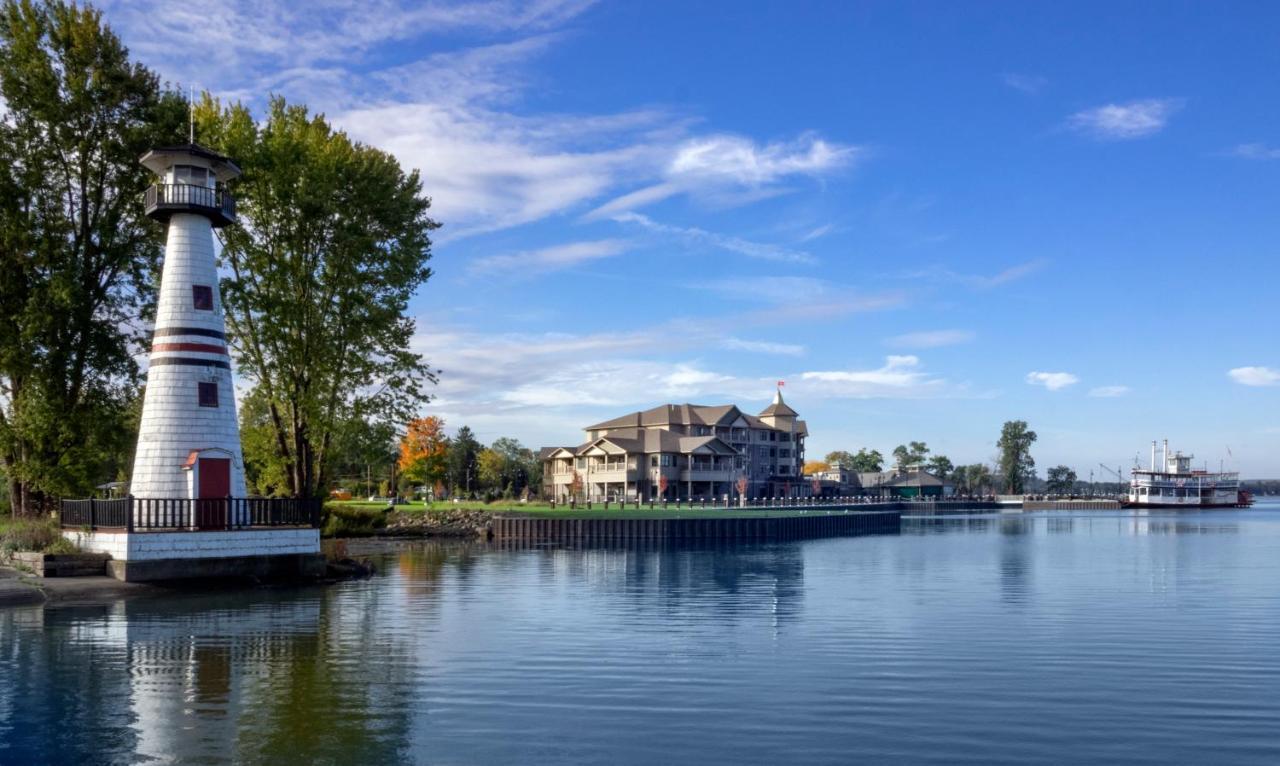Chautauqua Harbor Hotel - Jamestown Celoron Bagian luar foto