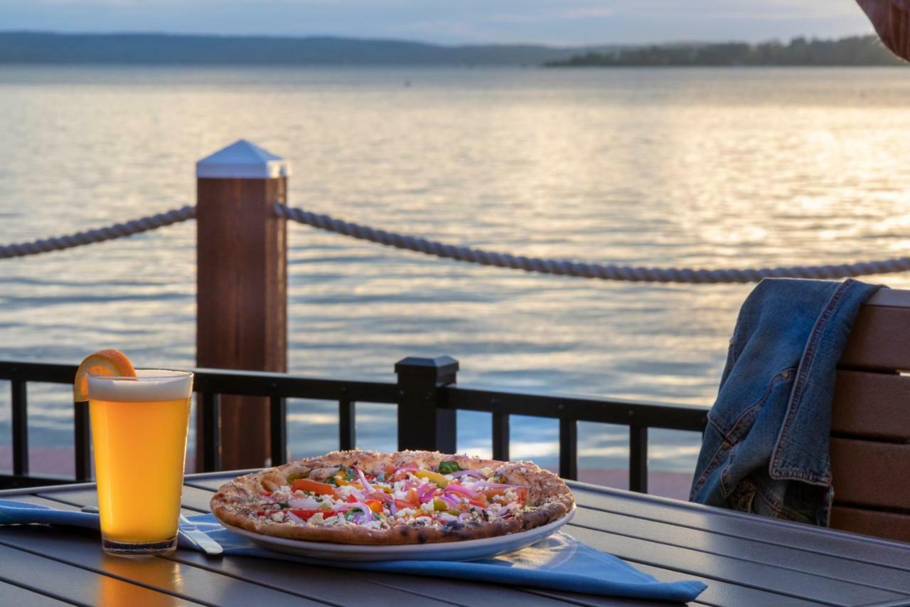 Chautauqua Harbor Hotel - Jamestown Celoron Bagian luar foto