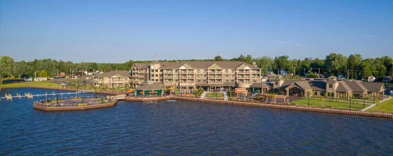 Chautauqua Harbor Hotel - Jamestown Celoron Bagian luar foto