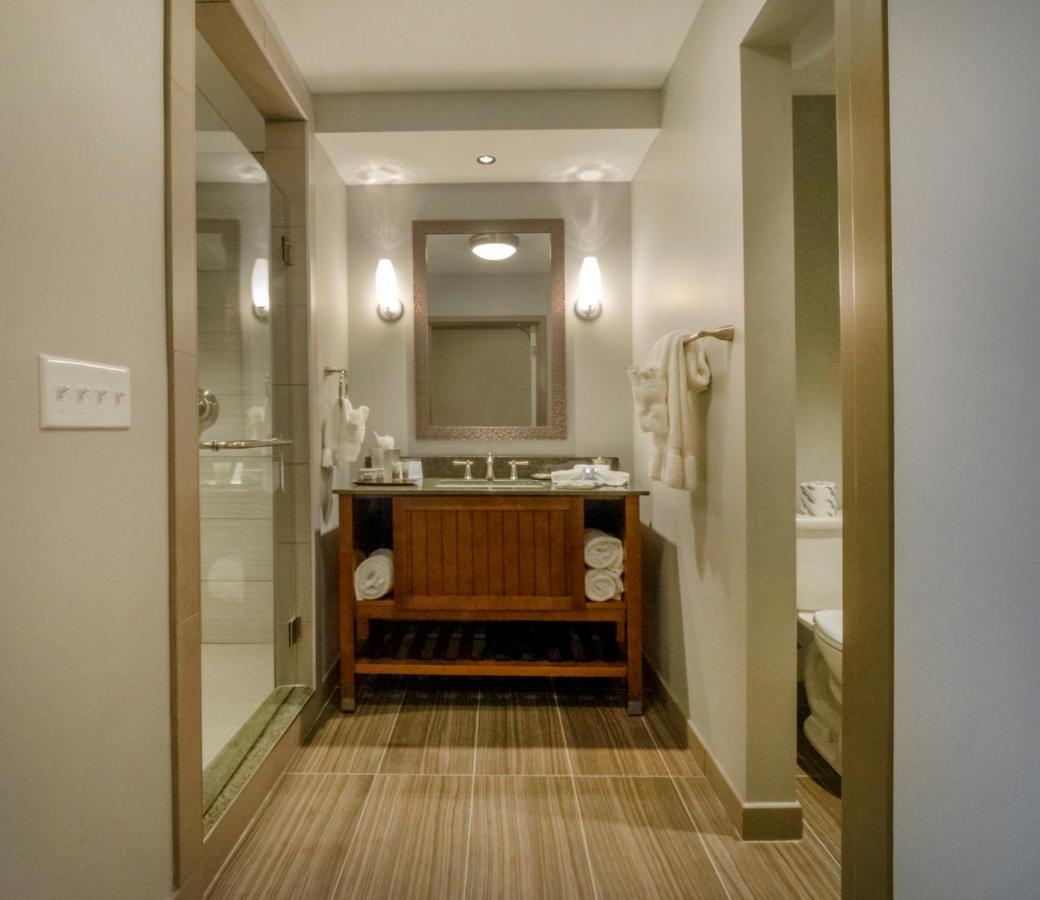 Chautauqua Harbor Hotel - Jamestown Celoron Bagian luar foto